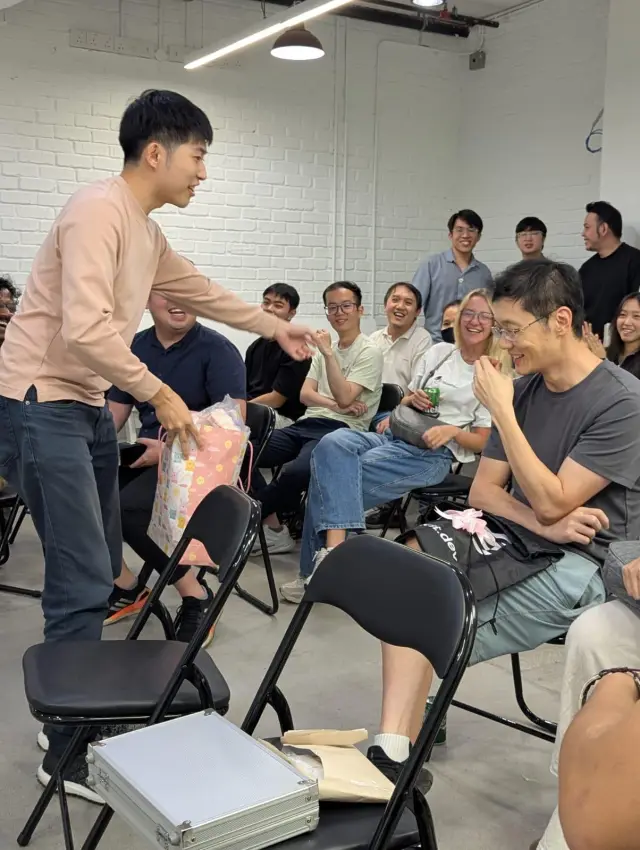 A The Dune trainer leading a session with a seated group